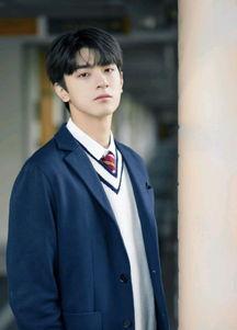 刘大锤爆料张新成李兰迪视频,甜蜜互动引网友热议